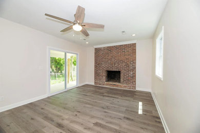 Living room photo in Louisville