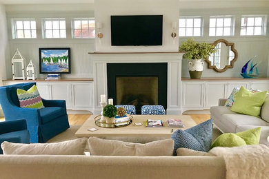 Living room - transitional living room idea in Minneapolis