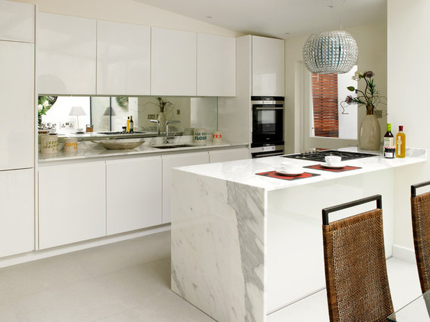 Современный Кухня by Lex McMillan Architects Ltd