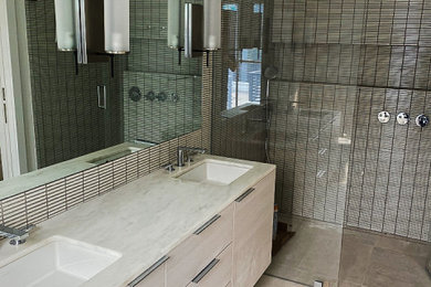 Example of a bathroom design in New York
