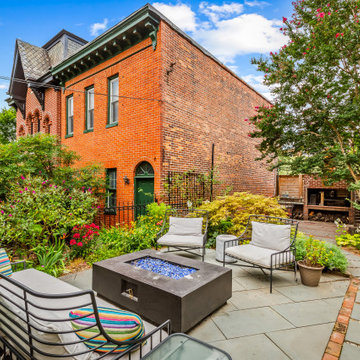 Landscape | A Beautiful Outdoor Living Space - The Rowhouse Building