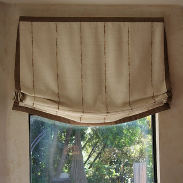 STYLISH ROMAN SHADES FOR KITCHEN