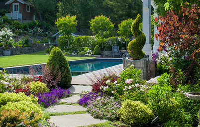 Let Houzz Lead You Up the Garden Path
