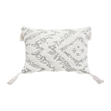 Rugs / Curtains / Pillows