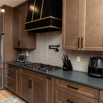 MAPLE LATTE KITCHEN REMODEL