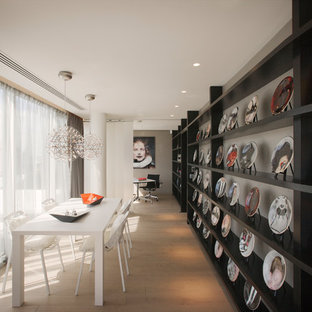 Quirky & Sophisticated East London Apartment .  v