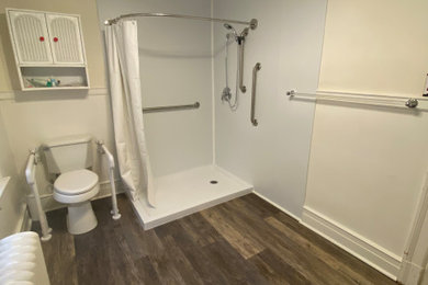 Example of a bathroom design in Other