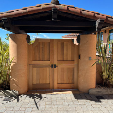 Piedmont, CA Dutch Gates