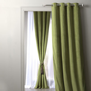 Signature Perenial Green Grommet Blackout Velvet Curtain