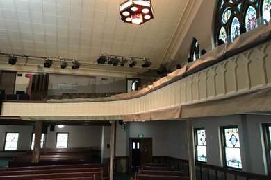 Example of a huge classic balcony design in Oklahoma City