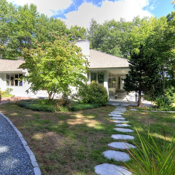 A Retreat From The Ordinary - 585 Shaker Road, Canterbury NH