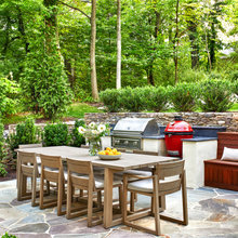Outdoor Eating Area