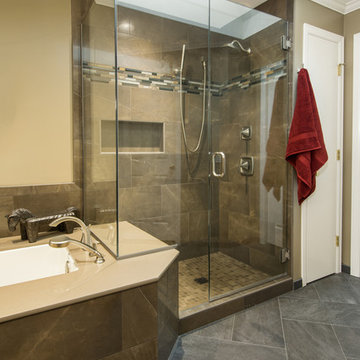 Harbour Pointe, Master Bath