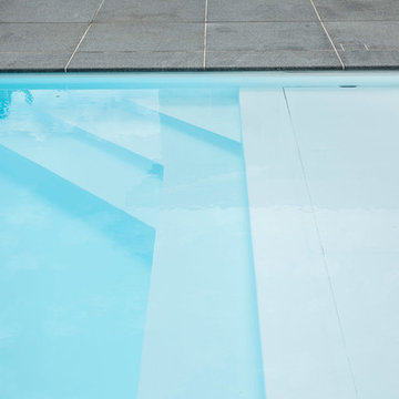 Piscine contemporaine - Zoom Volet immergé