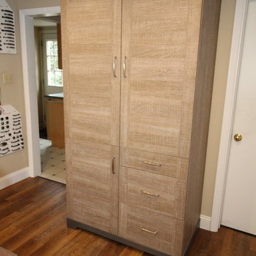 Selection Center Frameless Cabinetry