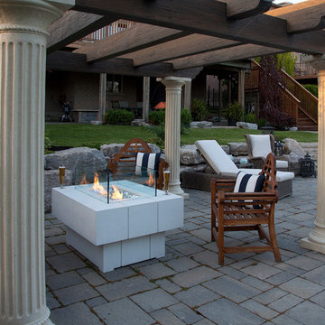Outdoor Fireplace Realisation swimming pool in Montreal