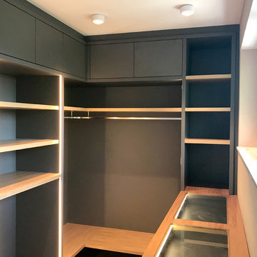 Begehbarer Kleiderschrank