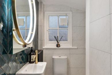 Example of a powder room design in London