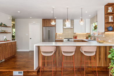 Mid-sized mid-century modern kitchen photo in San Francisco