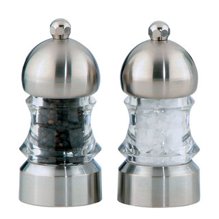 https://st.hzcdn.com/fimgs/be316ec80d2e1bf4_6501-w320-h320-b1-p10--traditional-salt-and-pepper-shakers-and-mills.jpg