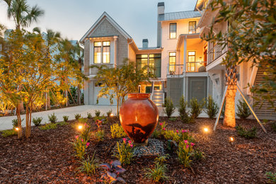 Inspiration for a landscaping in Charleston.