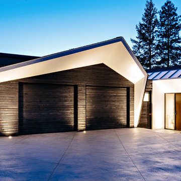 Kalamalka Lake Home