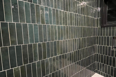 Example of a minimalist bathroom design in Birmingham