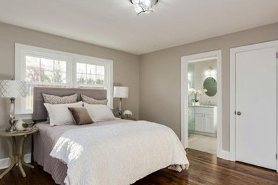 Bedroom - transitional bedroom idea in Richmond