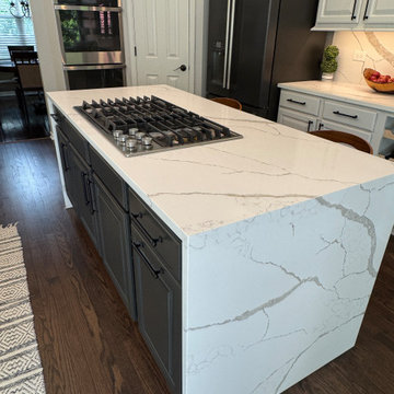 Function Meets Style: A Kitchen Designed for Living & Entertaining