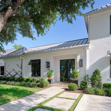 Black Cabinets and White Spaces in Alamo Heights