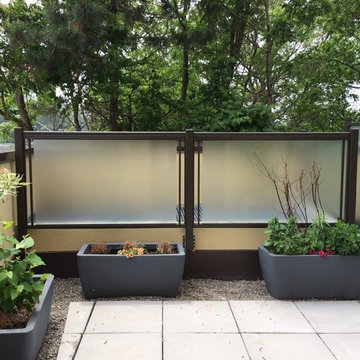 Aluminum and Frosted Glass Balcony Railings - 107