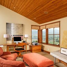 Combined office/sitting area