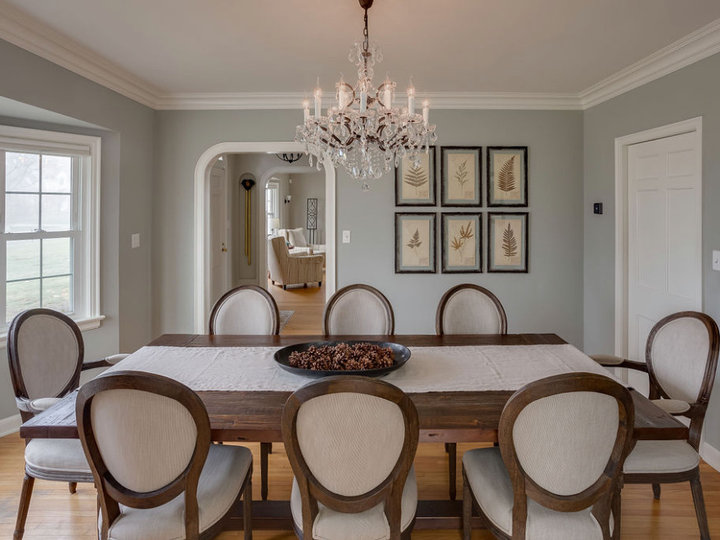 Enclosed Dining Room