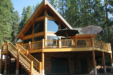 Log Cabin Overlooking the Lake