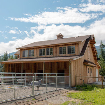 Barn Home in the Cascade Foothills