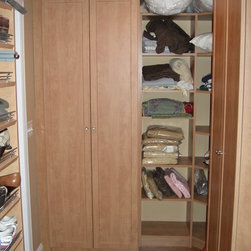 Walk-in Closets 5 - Closet Organizers
