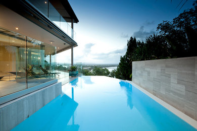 Design ideas for a contemporary infinity pool in Brisbane.