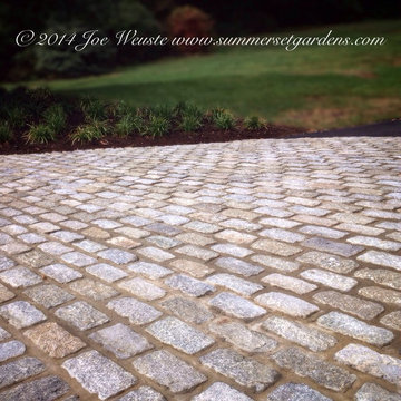 Cobblestone Driveway Entrance