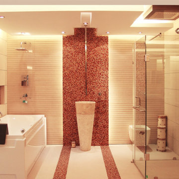 Ultra-modern and 'never seen before' art only by homemakers