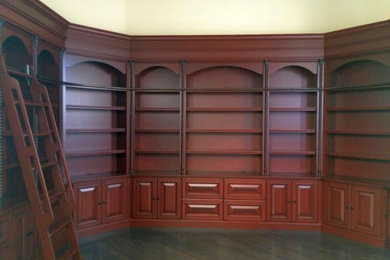BOOKCASE BUILT-IN