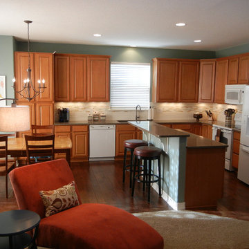 Colorful and Simple Family Space