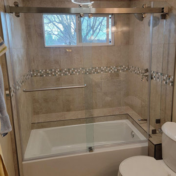 Frameless Double Sliding Barn Style Enclosure with Inline Panel
