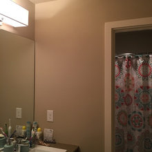 upstairs main bathroom