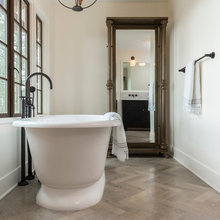Master Bed And Bath