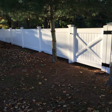 Newington| 4' Premium PVC Yard Enclosure