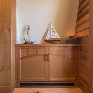 Thetis Island Oceanfront Home