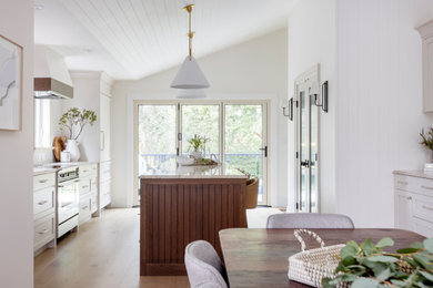 Example of a kitchen design in Vancouver