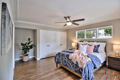 Example of a master bedroom design in San Diego