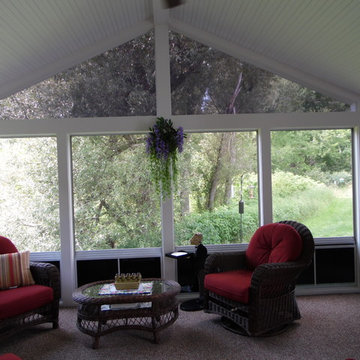 3 Season Sunroom using Vinyl 4 Track / Hollis, NH