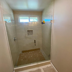 Embassy - Laguna Niguel - Shower Doors